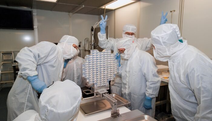 Comet Samples Return to Earth: Cosmic Delivery Complete