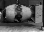 How is an atomic bomb made?