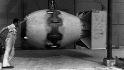 How is an atomic bomb made?