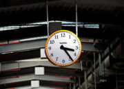 What instrument is used to measure time in a zeptosecond?