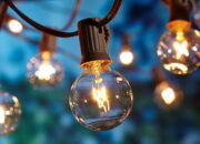 How are lights reflected in the atomic level?