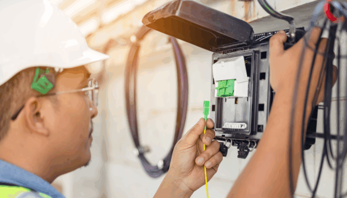 Fiber Optic Technician: A Job for the Light Whisperers