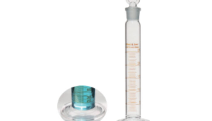 What are the uses of measuring cylinder?