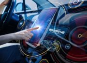 What companies are looking for photonics engineers?