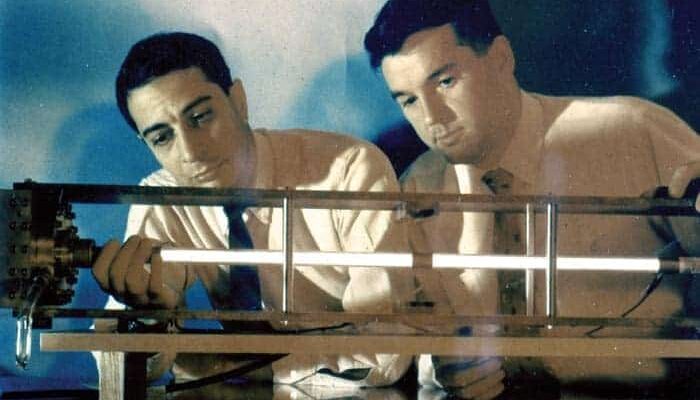 What Made Bell Labs Special: The Physics of Innovation Culture