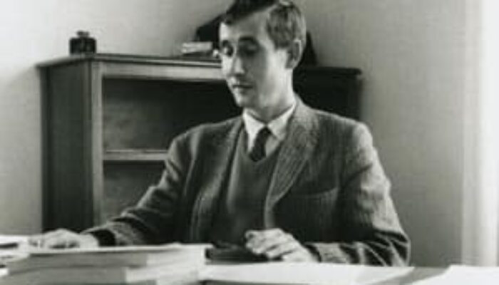 Rebellious Thoughts: Scientists Who Said No to Norms