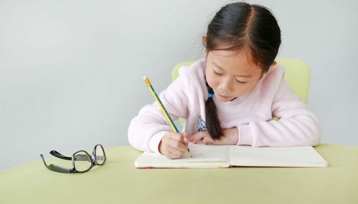 How to help a mentally weak student in understanding maths?