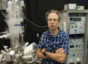 Has anyone observed an individual atom?