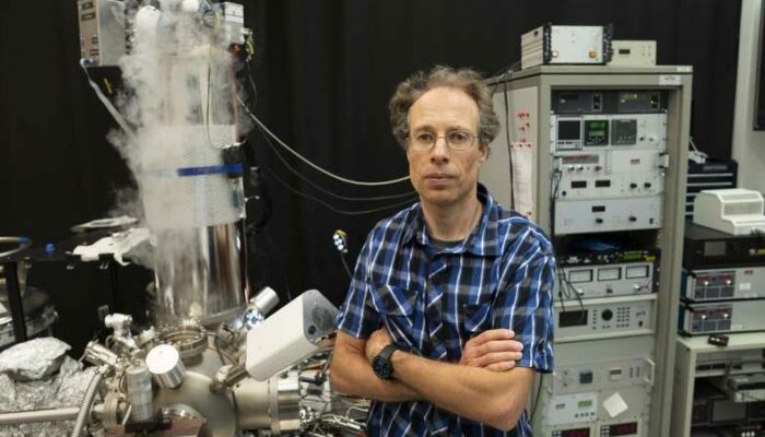 Has anyone observed an individual atom?