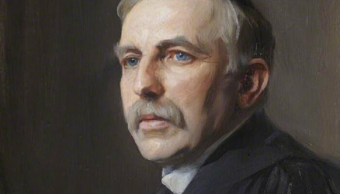 What is Rutherford’s scattering experiment?