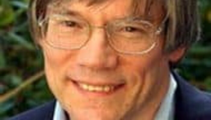 Alan Guth Wins Isaac Newton Medal: The Man Who Inflated the Universe