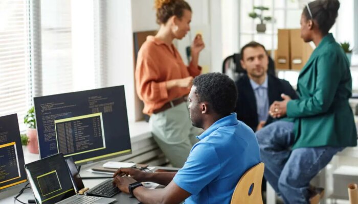 What is the meaning of atomic in programming?