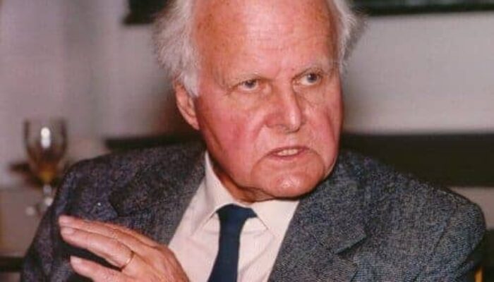 Carl Friedrich von Weizsäcker (1912–2007): A Life of Thought