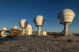 Could We Use Gravitational Waves to Communicate?